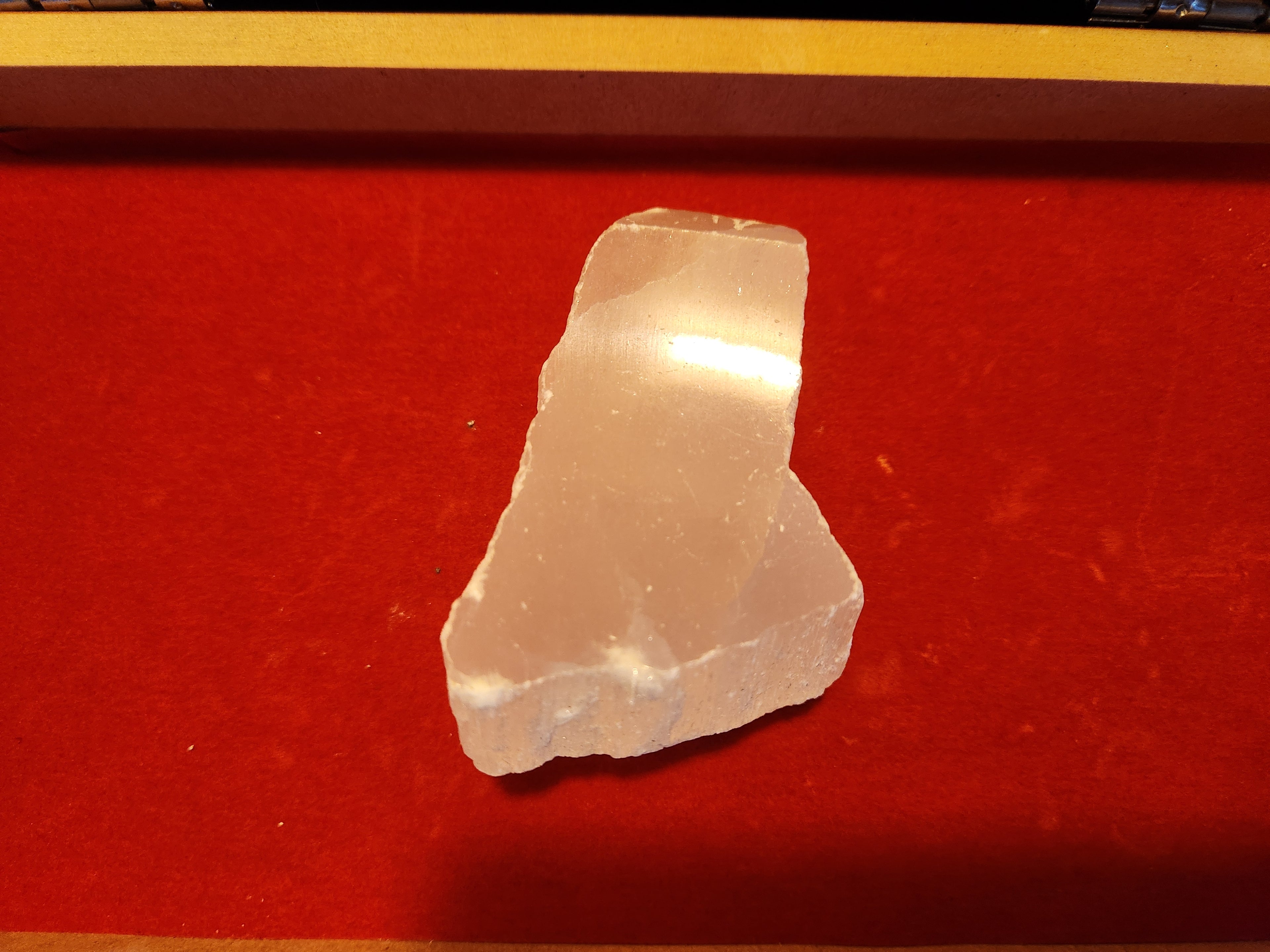 Sélénite – Pierre de lumière et d’élévation